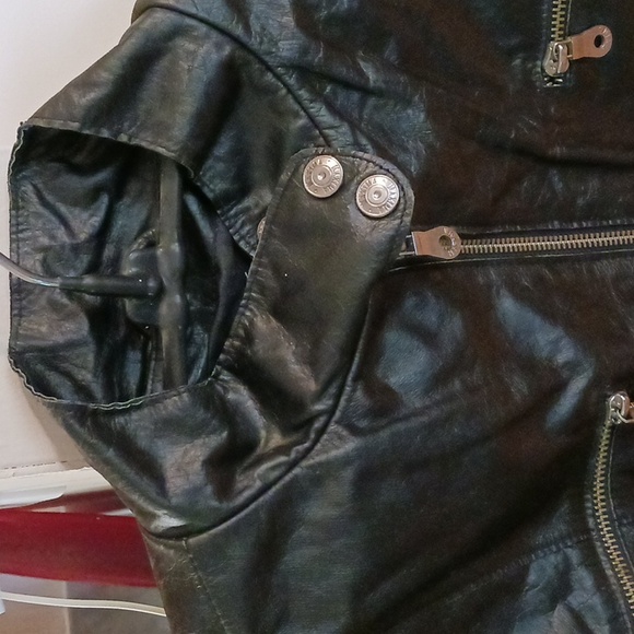 Leather jacket by Wilson's - Picture 2 of 6